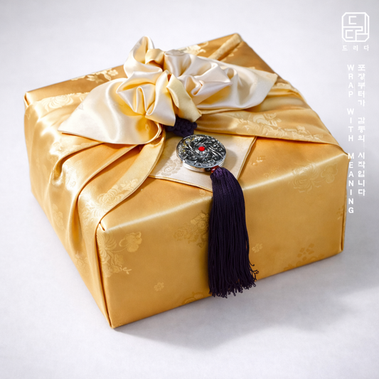 Floral Double Sided Bojagi (Deep Ivory / Gold)