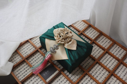 Floral Double Sided Bojagi (Deep Ivory / Deep Forest Green)